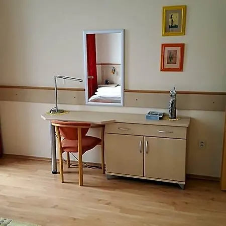 Ad Safran C. 25 Aparthotel